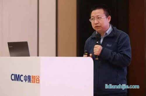 清華大學教授、清華汽車研究院院長陳全世教授從新能源的大環境到鋰電的全產業鏈發展做了詳盡的闡述