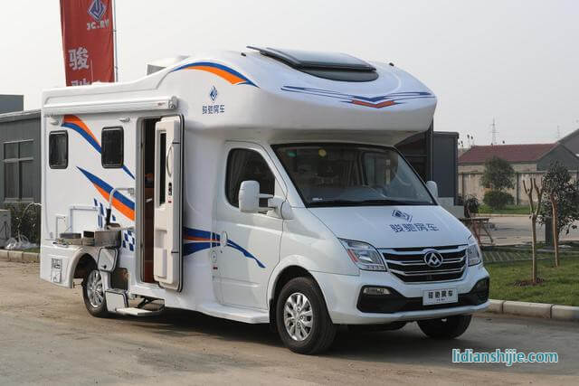 駿馳大通C型房車 駿馳大通C型房車
