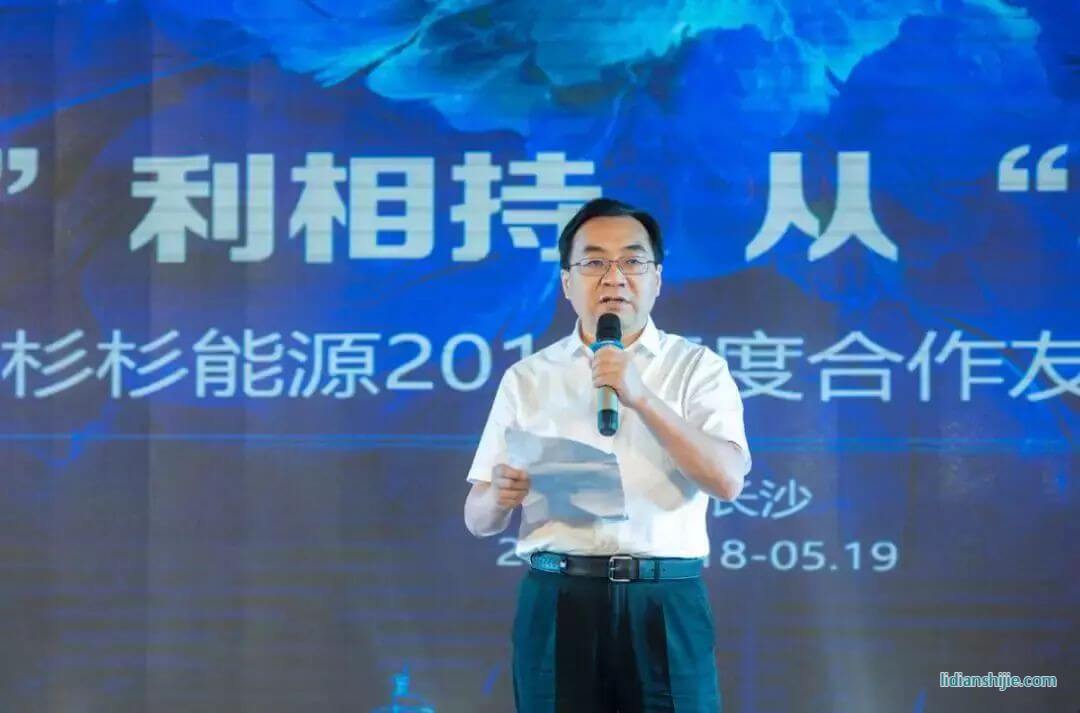 國家級寧鄉(xiāng)經(jīng)開區(qū)黨工委書記，寧鄉(xiāng)市委書記周輝