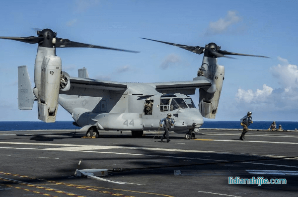 MV-22魚鷹側轉旋翼機